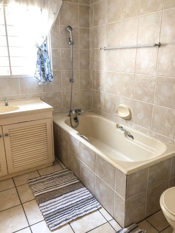 To Let 3 Bedroom Property for Rent in Strand Western Cape